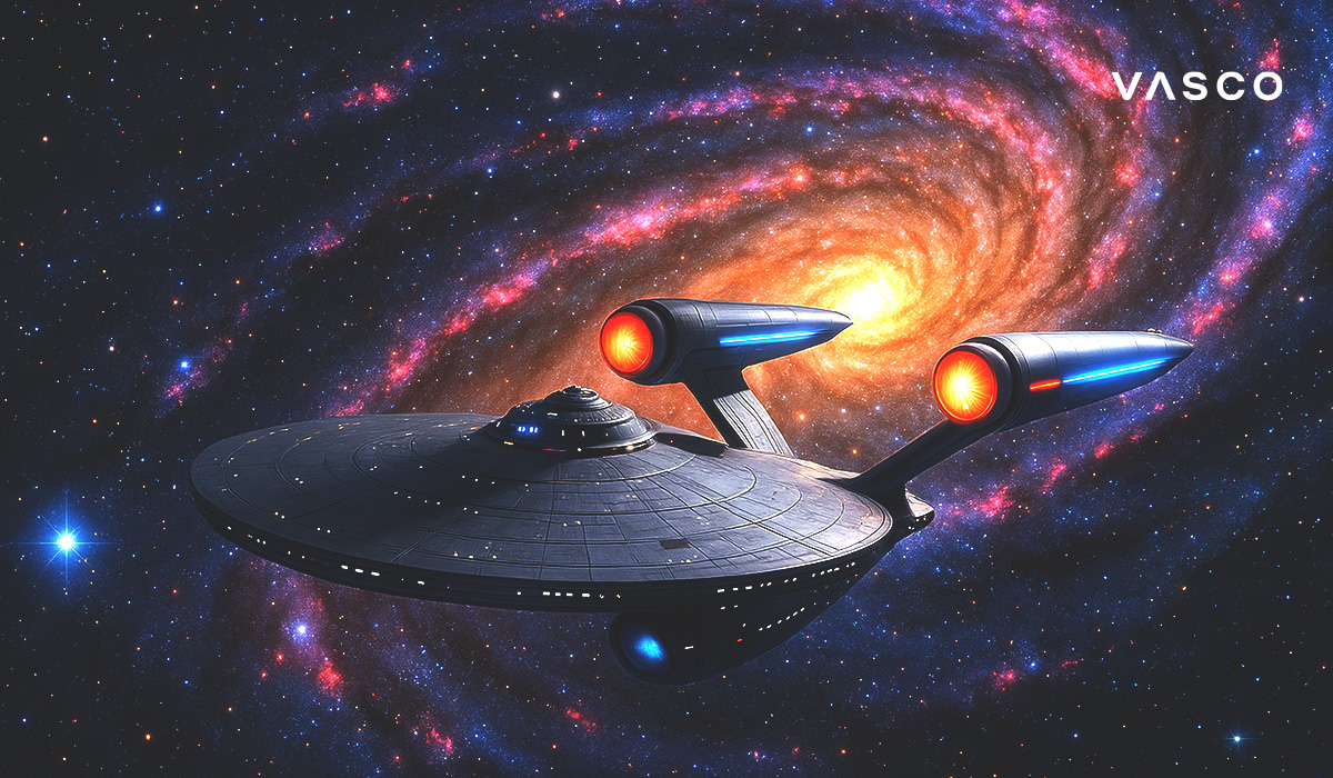 Svemirski brod nasuprot sjajnoj galaksiji